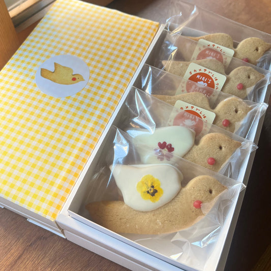 【詰め合わせ】オカメサブレ3羽＋エディブルフラワーとホワイトチョコのオカメサブレ2羽