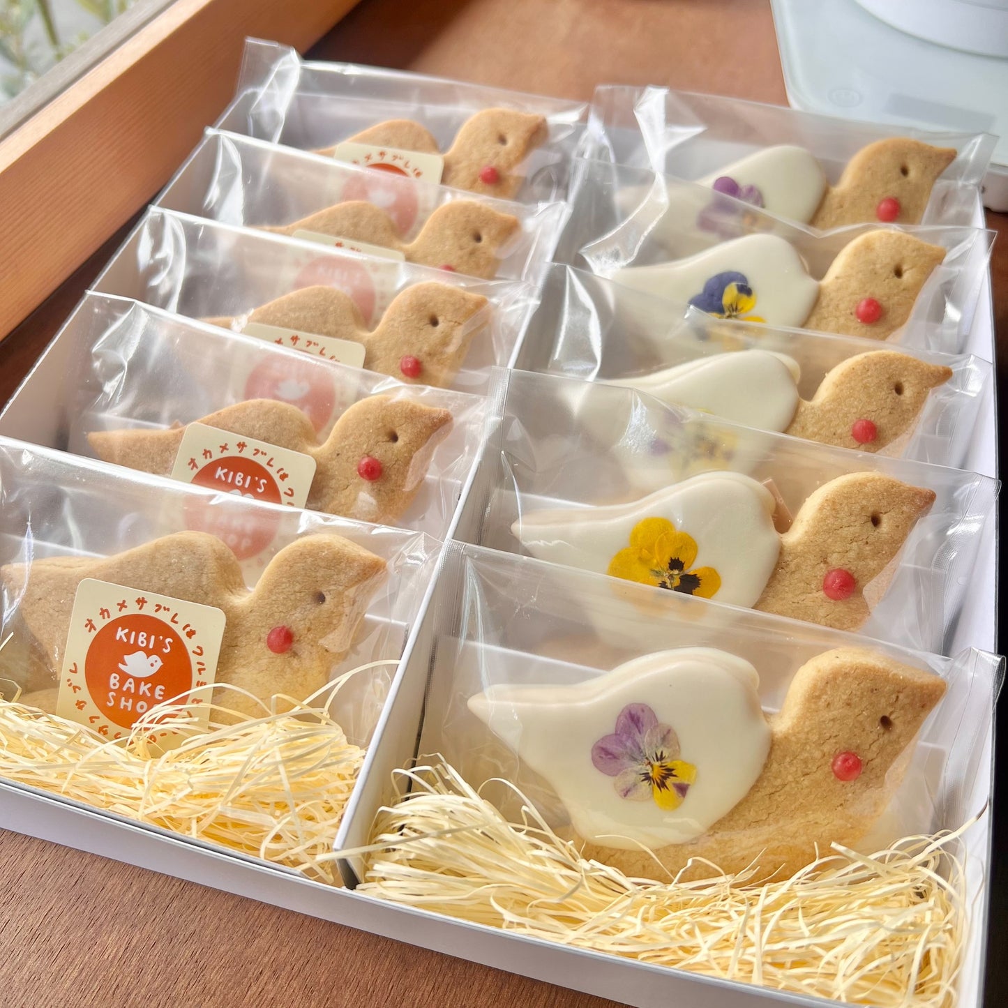 【詰め合わせ】オカメサブレ5羽＋エディブルフラワーとホワイトチョコのオカメサブレ5羽